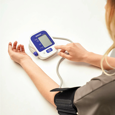 Купить Omron M2 Classic HEM 7122-ALRU тонометр автоматический с адаптером и манжетой универсальной